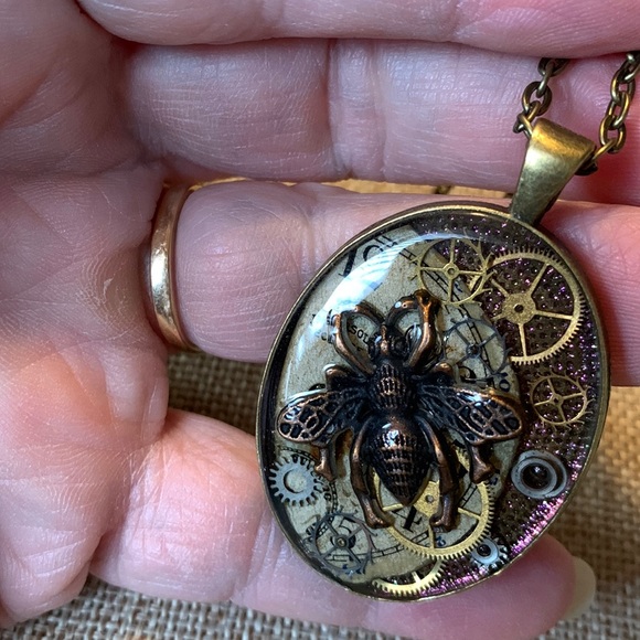 Bee Steam Punk Vintage Watch Face Gears Necklace Homemade - Picture 9 of 9